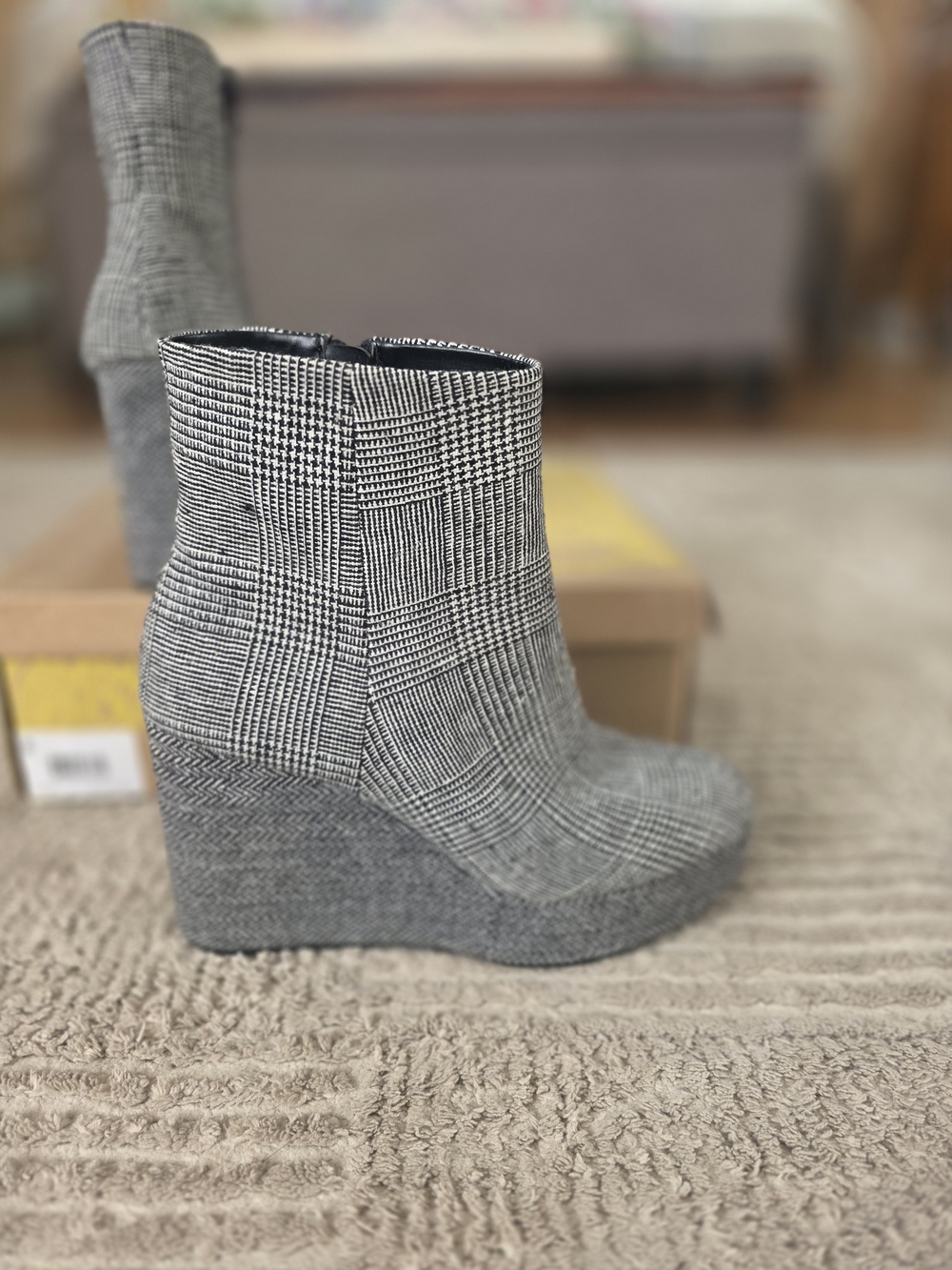 Mix NO. 6 Black and Gray Tweed Slip-On Booties - Picture 4 of 8